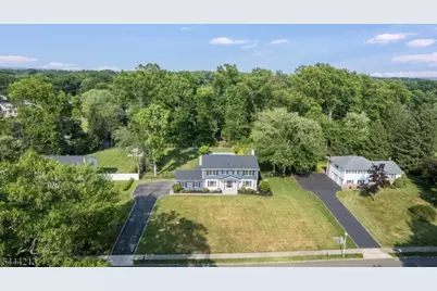 42 Berkshire St, Hanover Township, NJ 07981 - Photo 4