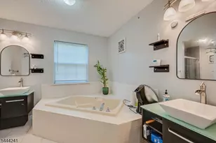 202 Prestwick Way, Edison Twp., NJ 08820 - Photo 24