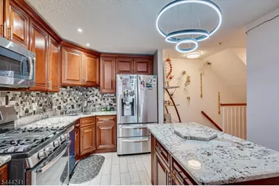 202 Prestwick Way, Edison Twp., NJ 08820 - Photo 16