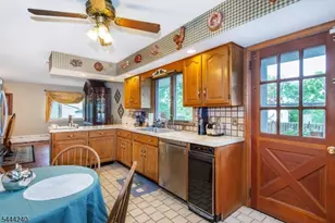 15 Absecon Rd, Parsippany, NJ 07054 - Photo 8