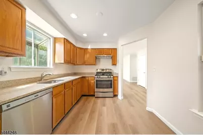 123 Harrow Dr, Franklin Township, NJ 08873 - Photo 10
