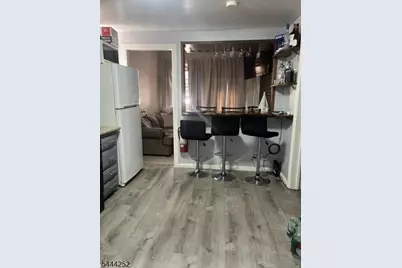 41 Lentz Ave, Newark, NJ 07105 - Photo 10