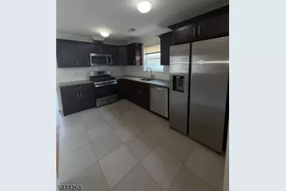 230 Palmer St 2nd F #2, Elizabeth, NJ 07202 - Photo 8