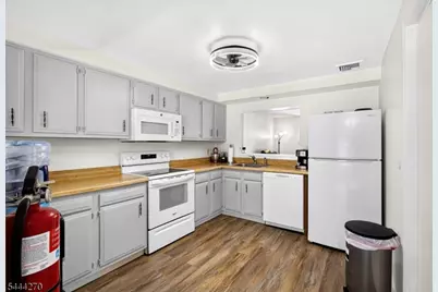127 W End Ave, Newton, NJ 07860 - Photo 6