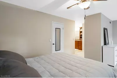 23 Eton Court, Bedminster Township, NJ 07921 - Photo 20
