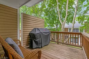 23 Eton Ct, Bedminster Township, NJ 07921 - Photo 8