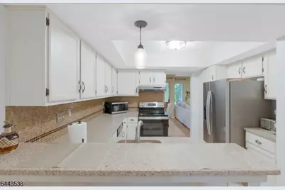 23 Eton Court, Bedminster Township, NJ 07921 - Photo 6
