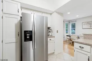 23 Eton Ct, Bedminster Township, NJ 07921 - Photo 4