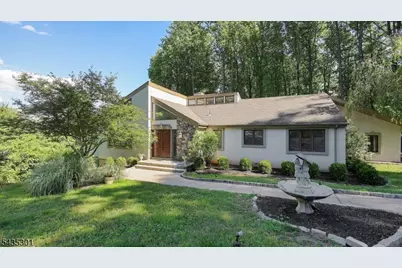 2 Springdale Ln, Warren Township, NJ 07059 - Photo 2