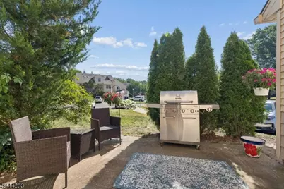 506 Violet Ln, Jackson, NJ 08527 - Photo 6