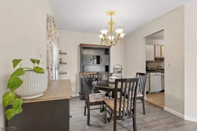 506 Violet Ln, Jackson, NJ 08527 - Photo 8