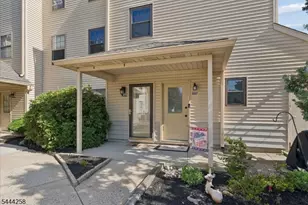 506 Violet Ln, Jackson, NJ 08527 - Photo 1