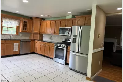 159 Sherwood Ave, Teaneck Township, NJ 07666 - Photo 22