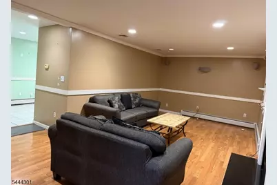 159 Sherwood Ave, Teaneck Township, NJ 07666 - Photo 18