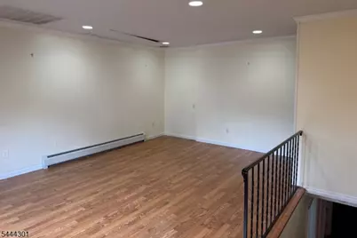 159 Sherwood Ave, Teaneck Township, NJ 07666 - Photo 10