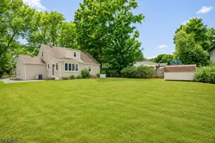 1 Roosevelt Blvd, Florham Park, NJ 07932 - Photo 32