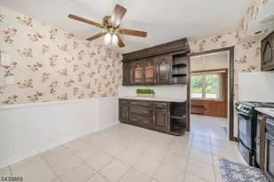 1 Roosevelt Blvd, Florham Park, NJ 07932 - Photo 12