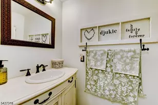 52 Ashburn Rd, Wayne, NJ 07470 - Photo 16