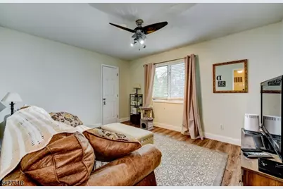52 Ashburn Rd, Wayne, NJ 07470 - Photo 32