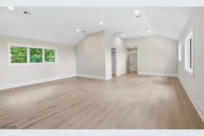 180 Roundtop Rd, Bernardsville, NJ 07924 - Photo 30