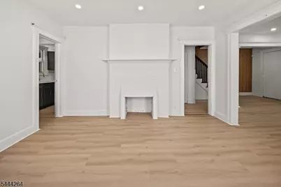 12 Clifford St, East Orange, NJ 07018 - Photo 4