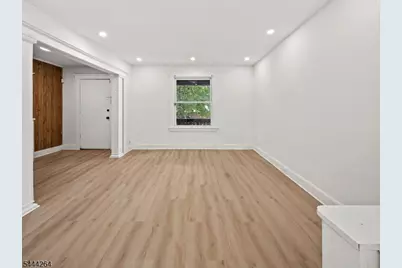 12 Clifford St, East Orange, NJ 07018 - Photo 6