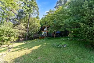 347 Rolling Ridge Rd, Montague, NJ 07827 - Photo 4