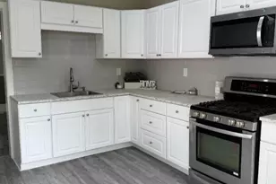 21 Reese Ct, Phillipsburg, NJ 08865 - Photo 1