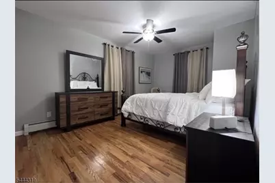 37 N 16th St, East Orange, NJ 07017 - Photo 2