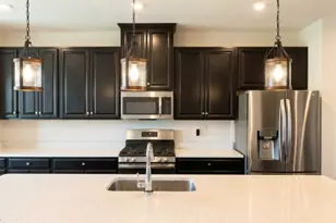 16 Marsh Wy, Mount Olive, NJ 07828 - Photo 2