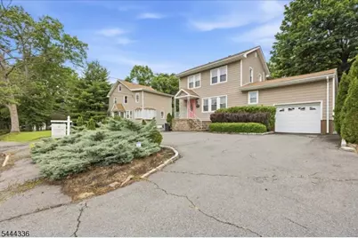 113 E Cedar St, Livingston, NJ 07039 - Photo 2