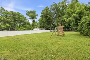 113 E Cedar St, Livingston, NJ 07039 - Photo 8