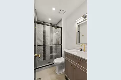 51 Taurus Dr, 3D, Hillsborough Township, NJ 08844 - Photo 12