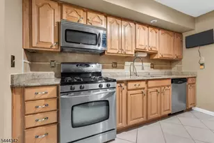 68 Delaware Ln, Branchburg Township, NJ 08876 - Photo 12