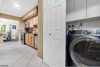 68 Delaware Ln, Branchburg Township, NJ 08876 - Photo 16