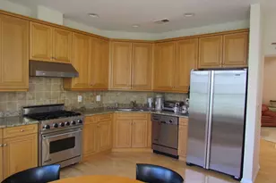 627 Binghampton Ln, Livingston Twp., NJ 07039 - Photo 2