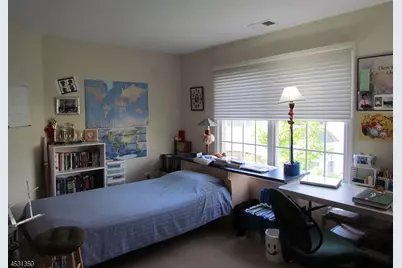 627 Binghampton Ln #627, Livingston Twp., NJ 07039 - Photo 10