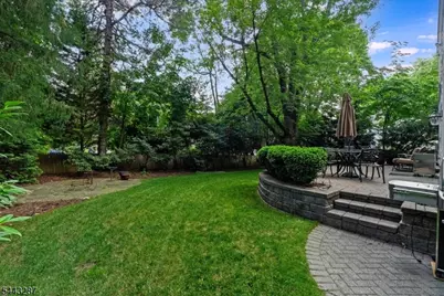 14 Kenneth Rd, Montclair, NJ 07043 - Photo 38