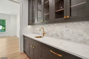 11 Addison Dr, Millburn, NJ 07078 - Photo 28