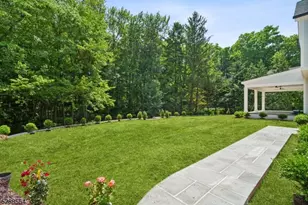 11 Addison Dr, Millburn, NJ 07078 - Photo 4