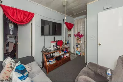 1029 E 19th St, Paterson, NJ 07501 - Photo 12