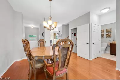 20 Windham Ct, Raritan Township, NJ 08822 - Photo 8