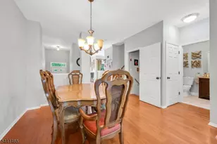 20 Windham Ct, Raritan Township, NJ 08822 - Photo 8