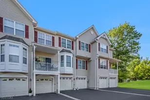20 Windham Ct, Raritan Township, NJ 08822 - Photo 2