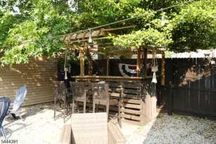 534 Monmouth Ave, Linden, NJ 07036 - Photo 4