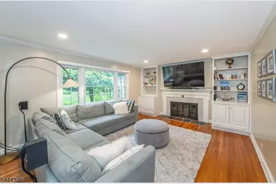 12 Yorke Rd, Mountain Lakes, NJ 07046 - Photo 2