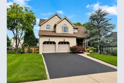 47 Kyle Dr, Lopatcong Township, NJ 08865 - Photo 1