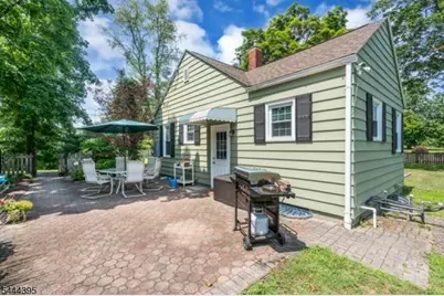 160 Hillcrest Rd, Readington, NJ 08822 - Photo 4