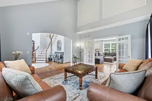 2 Ming Ct, Chester, NJ 07930 - Photo 10