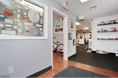 24 Lakeside Ave, Pompton Lakes, NJ 07442 - Photo 8